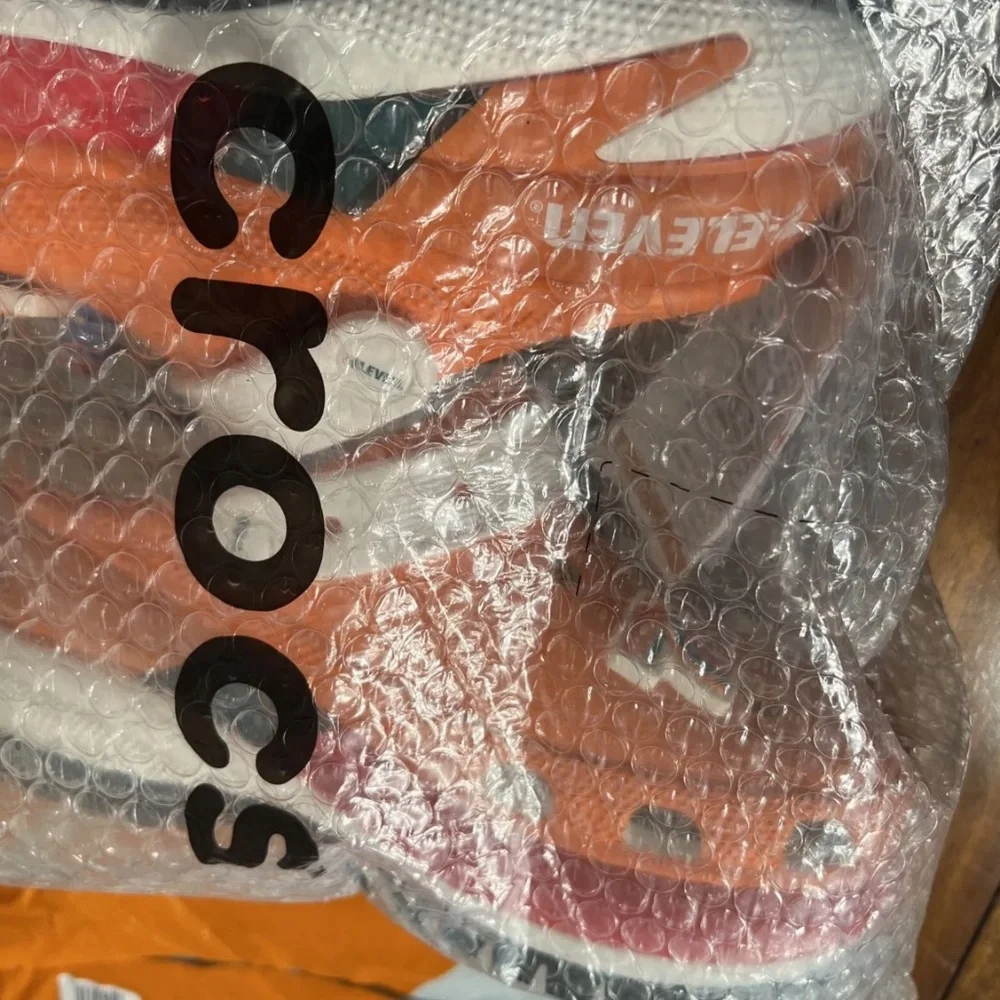 7-ELEVEN 711 X CROCS*Mega Crush Special Collectors Editn. w/Jibbitz*US W7/M5*NWT - Picture 6 of 12